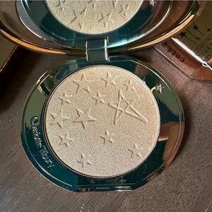 Charlotte Tilbury Hollywood Glow Glide Face Architect Highlighter in Gilded Glow